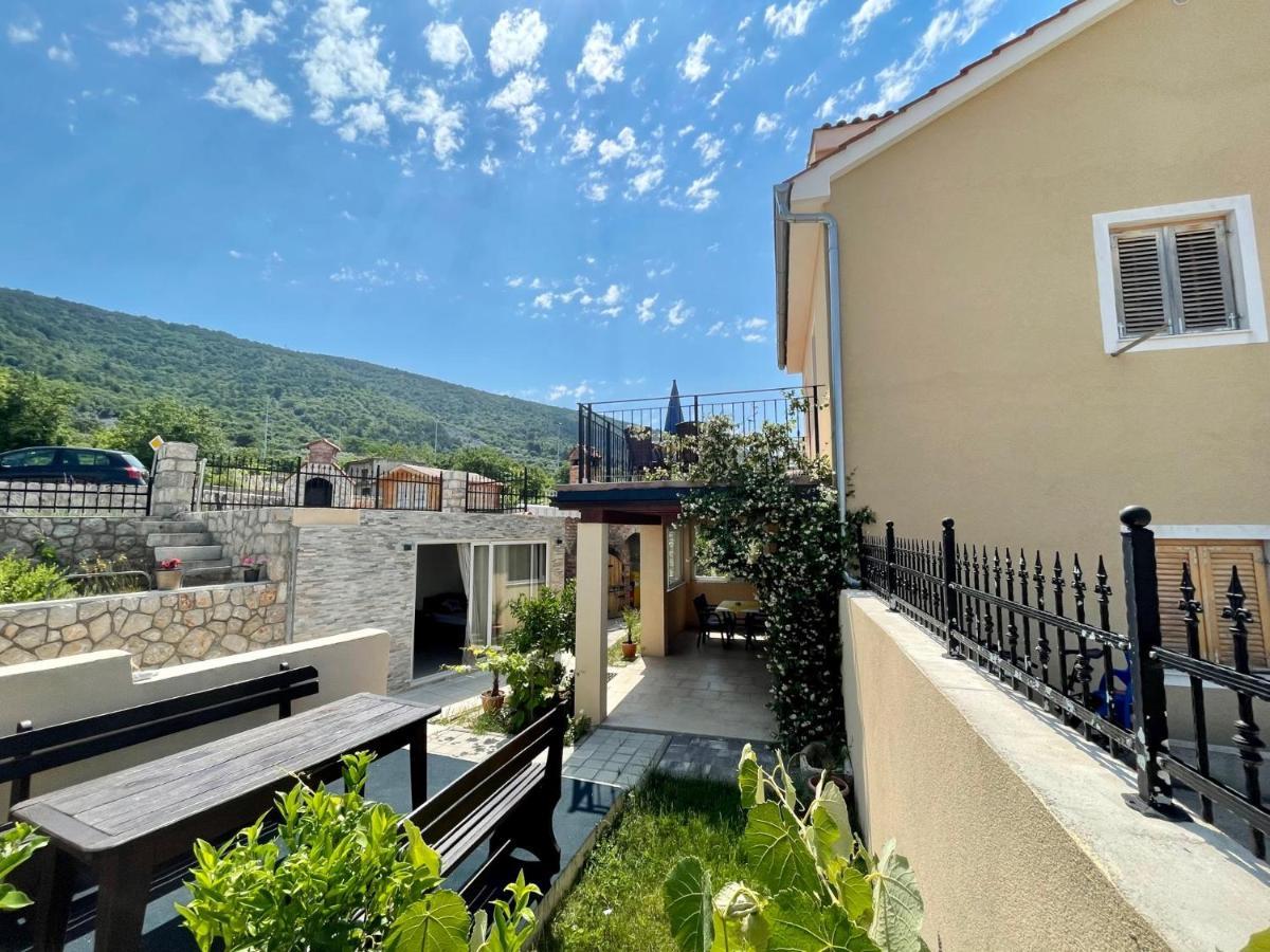 Lovro #1&#2 Apartments Cres Exterior foto