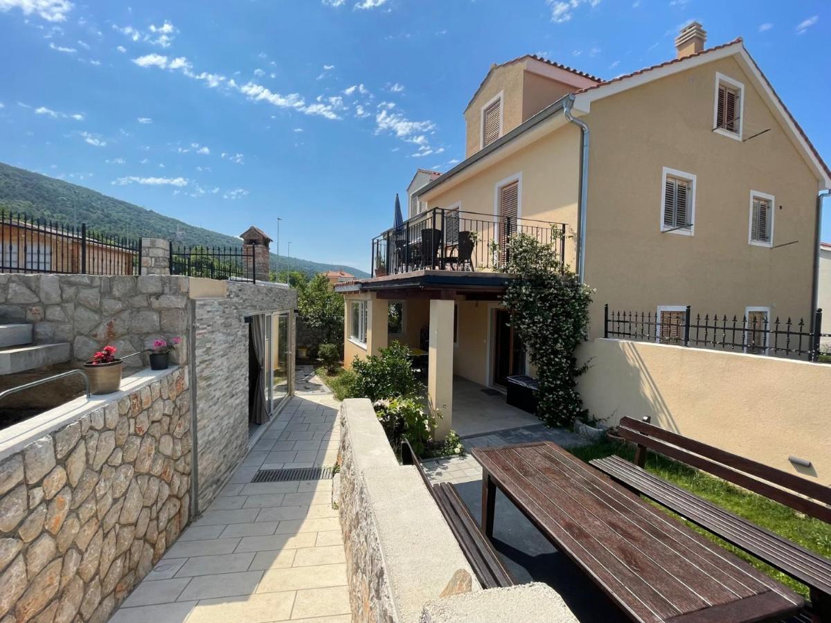 Lovro #1&#2 Apartments Cres Exterior foto